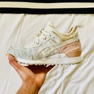 ASICS GEL Lyte MT Suede Strawberries & Cream Womens size 9 Mens size 8